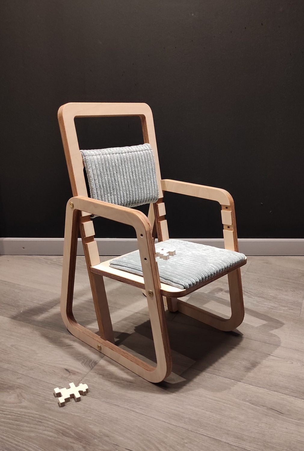 Adjustable Children Montessori Table and Chair Set Julle - Mint Green