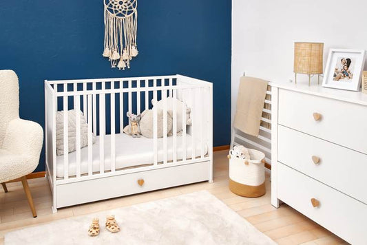 ATB LITTLE HEART 120×60 lovytė su stalčiumi