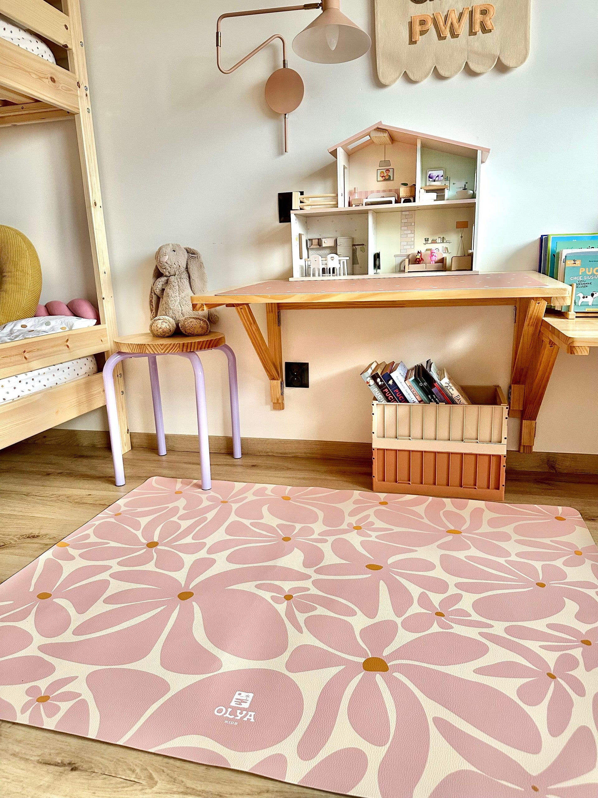 Kids Mealtime Floor Mat, Non-Slip & Waterproof - Daisy Sun