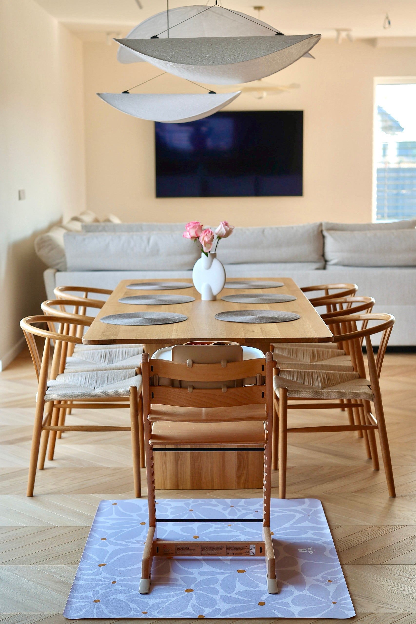 Kids Mealtime Floor Mat, Non-Slip & Waterproof - Daisy Lavender