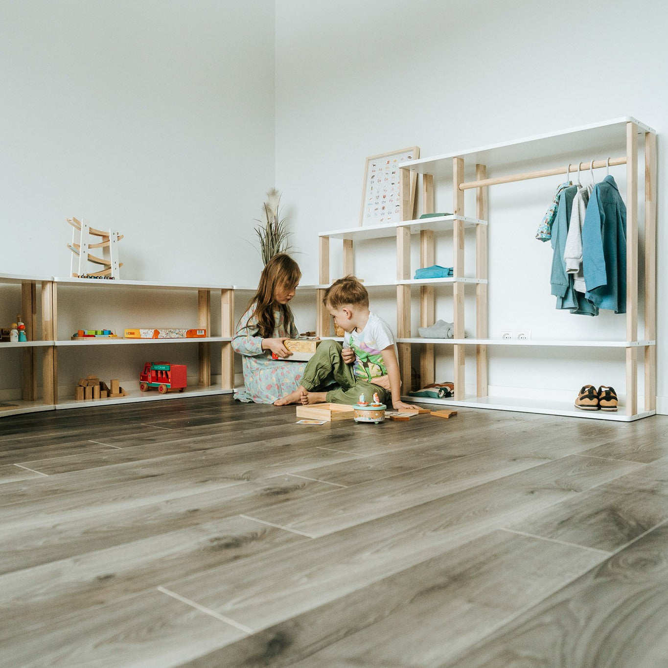 Modular Montessori Shelf Straight - 2 Shelves