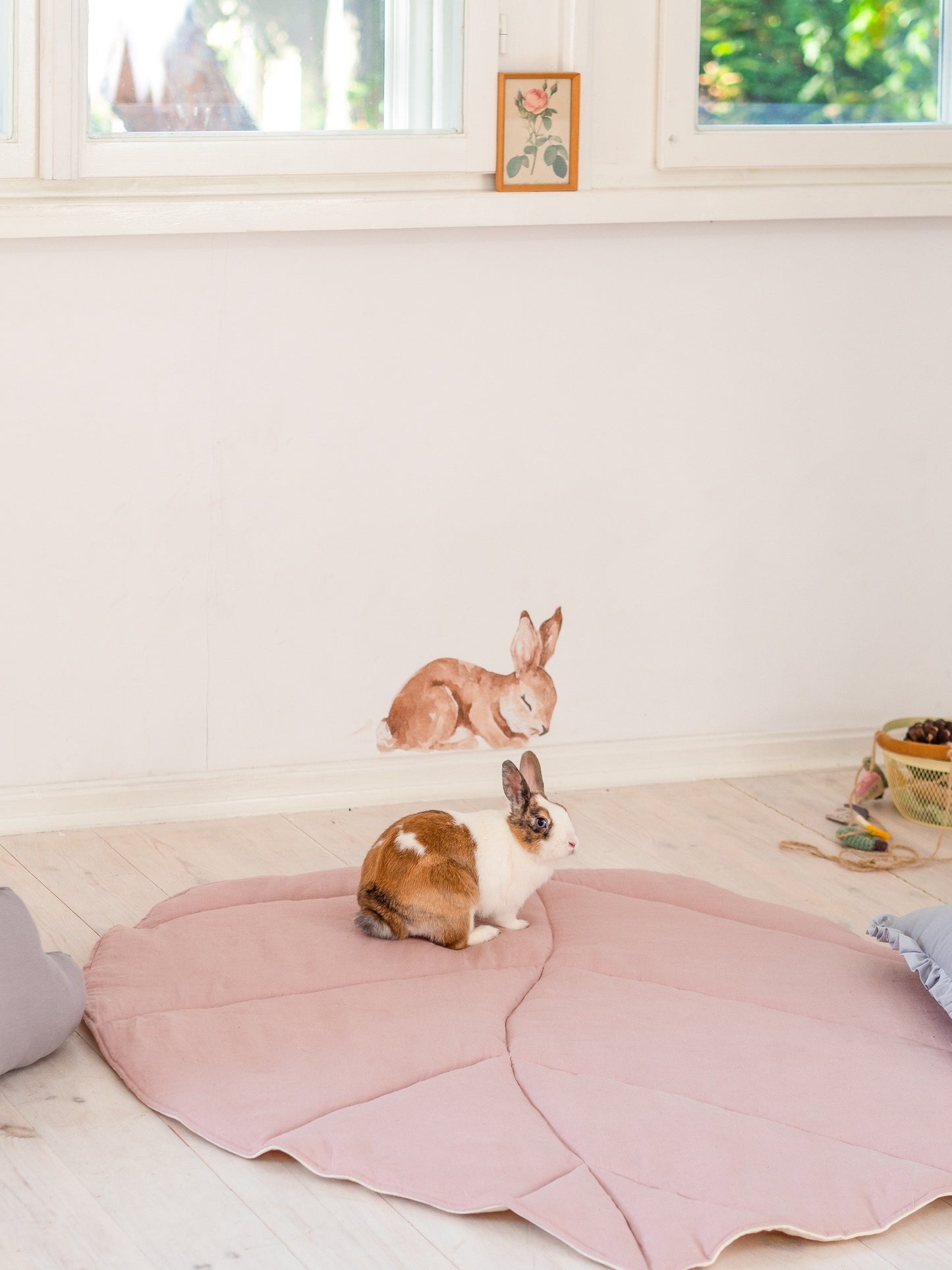 Organic Cotton and Linen Leaf Playmat - Powder Pink