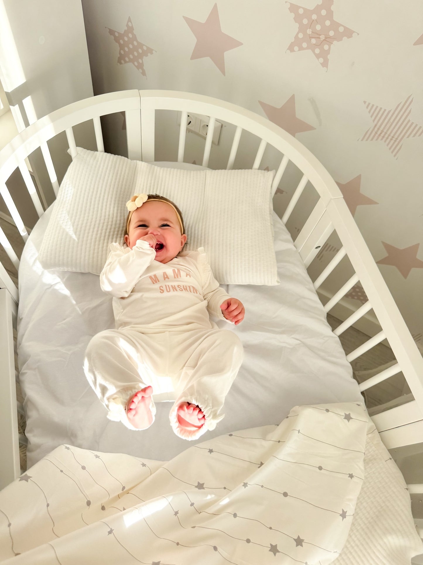 Round Baby Crib OLIN - White