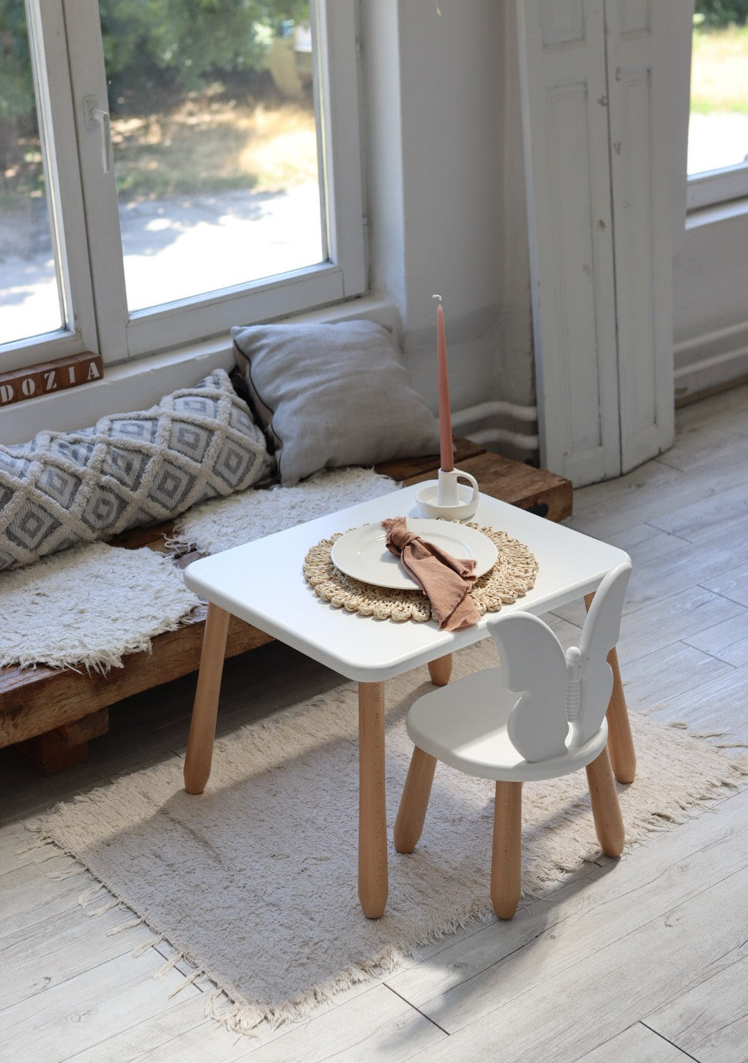 Table and chair set - Butterfly